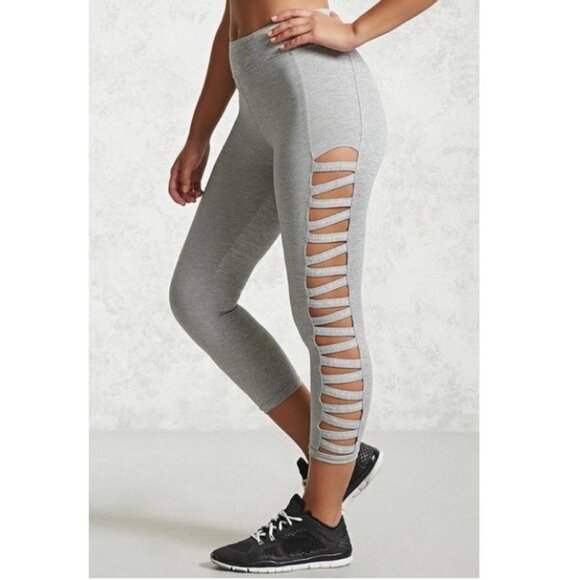 FOREVER 21 Active Ladder Cut Out Leggings Size Medium - Picture 2 of 10